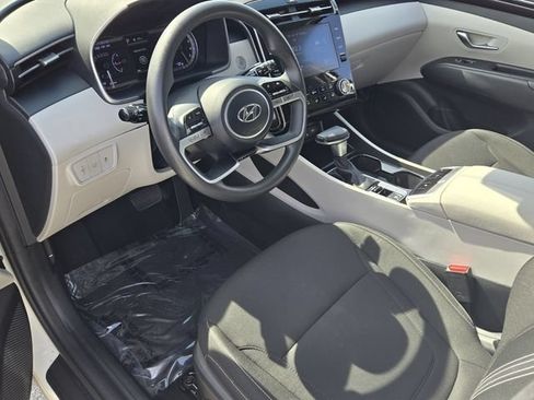 Used 2023 Hyundai Tucson SEL FWD image 11