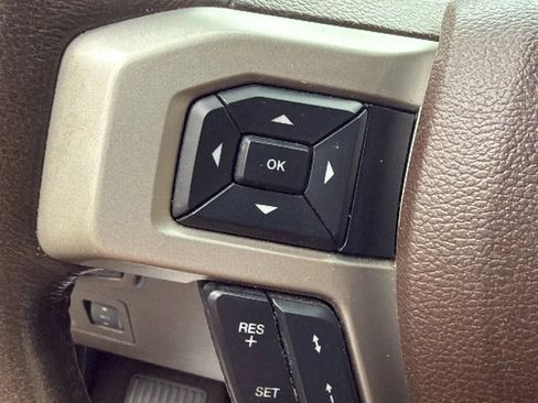 Used 2019 Ford F150 King Ranch w/ Equipment Group 601A Luxury AWD/4WD image 20