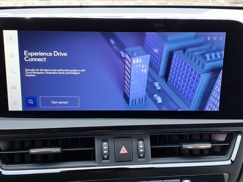 Certified 2025 Lexus ES 350 w/ Premium Package image 9