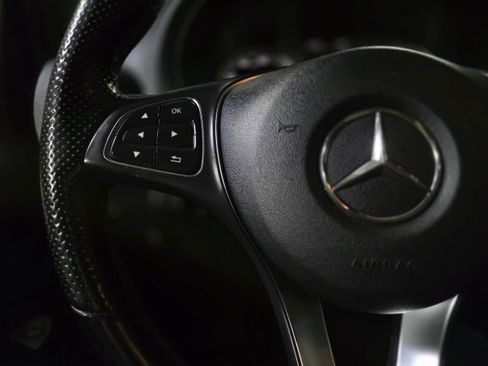 Used 2021 Mercedes-Benz Metris image 18