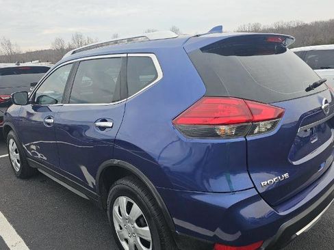 Used 2017 Nissan Rogue S w/ S Appearance Package image 5