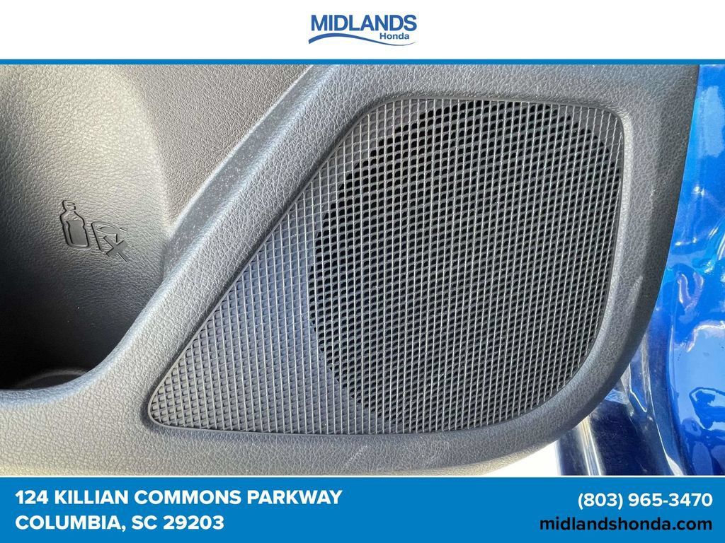 Used 2025 Nissan Altima 2.5 SV FWD image 13