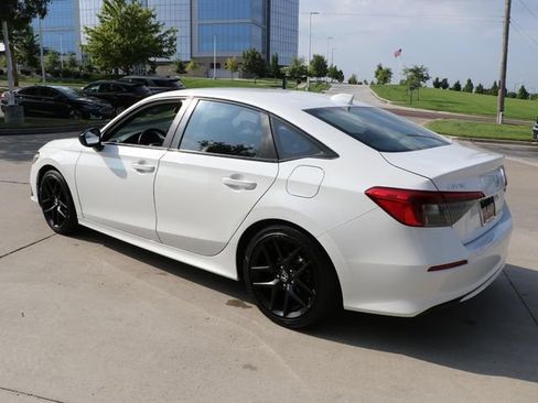 Used 2022 Honda Civic Sport image 5