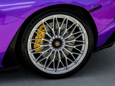 Used 2018 Lamborghini Aventador S AWD/4WD image 48