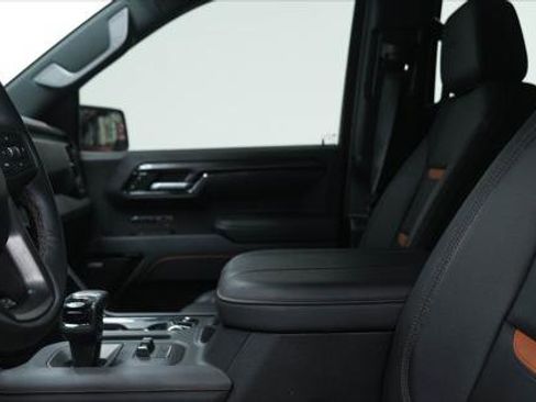 Used 2025 GMC Sierra 1500 AT4 image 29