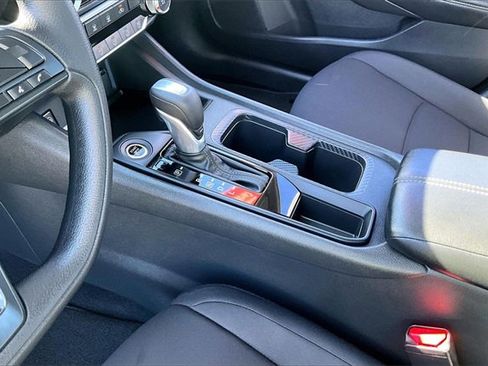 Certified 2025 Nissan Sentra S image 17