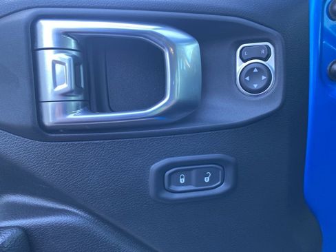 Certified 2022 Jeep Wrangler Unlimited Sport image 19