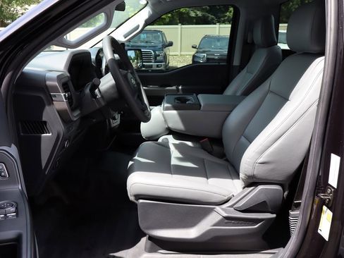 Used 2025 Ford F150 XL RWD image 18