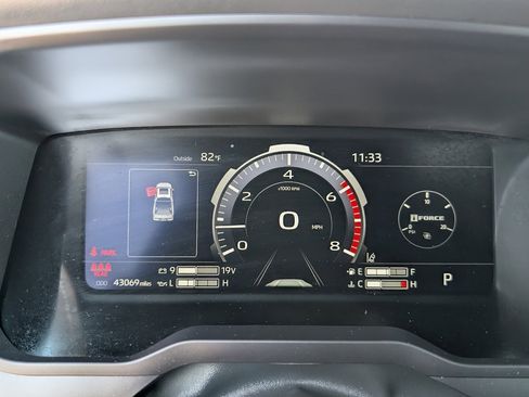 Used 2023 Toyota Tundra Platinum image 19