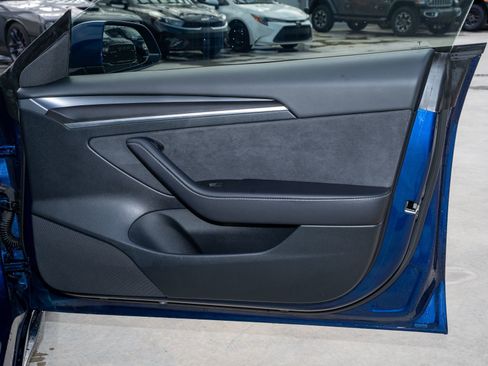 Used 2023 Tesla Model 3 Performance image 13