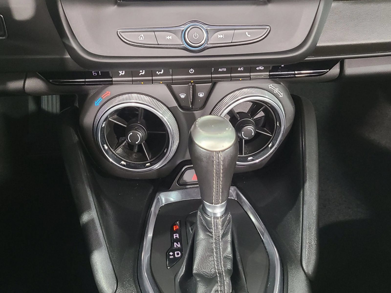 Used 2020 Chevrolet Camaro LT RWD image 33
