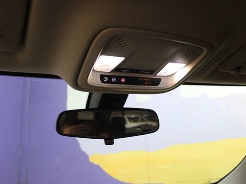 Used 2021 Chevrolet Traverse LS FWD image 21