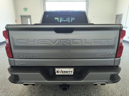Used 2024 Chevrolet Silverado 1500 High Country w/ Technology Package AWD/4WD image 4