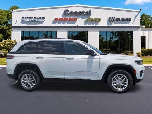New 2026 Jeep Grand Cherokee Laredo X RWD image 3