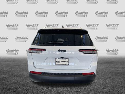 Certified 2025 Jeep Grand Cherokee L Altitude image 9