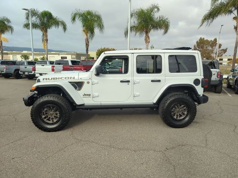 Used 2025 Jeep Wrangler Unlimited Rubicon 392 image 7