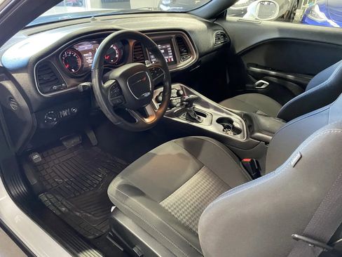 Used 2019 Dodge Challenger R/T w/ Driver Convenience Group image 9