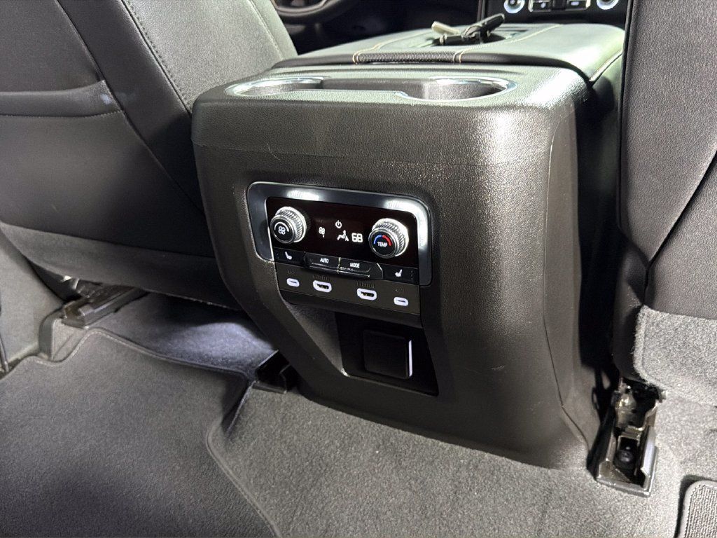 Used 2023 GMC Yukon AT4 AWD/4WD image 36