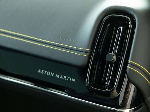 New 2026 Aston Martin DBX 707 image 35