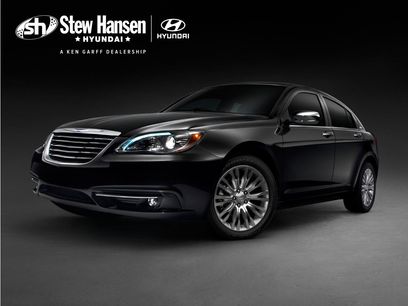 Used 2013 Chrysler 200 Touring w/ S Exterior Appearance Pkg