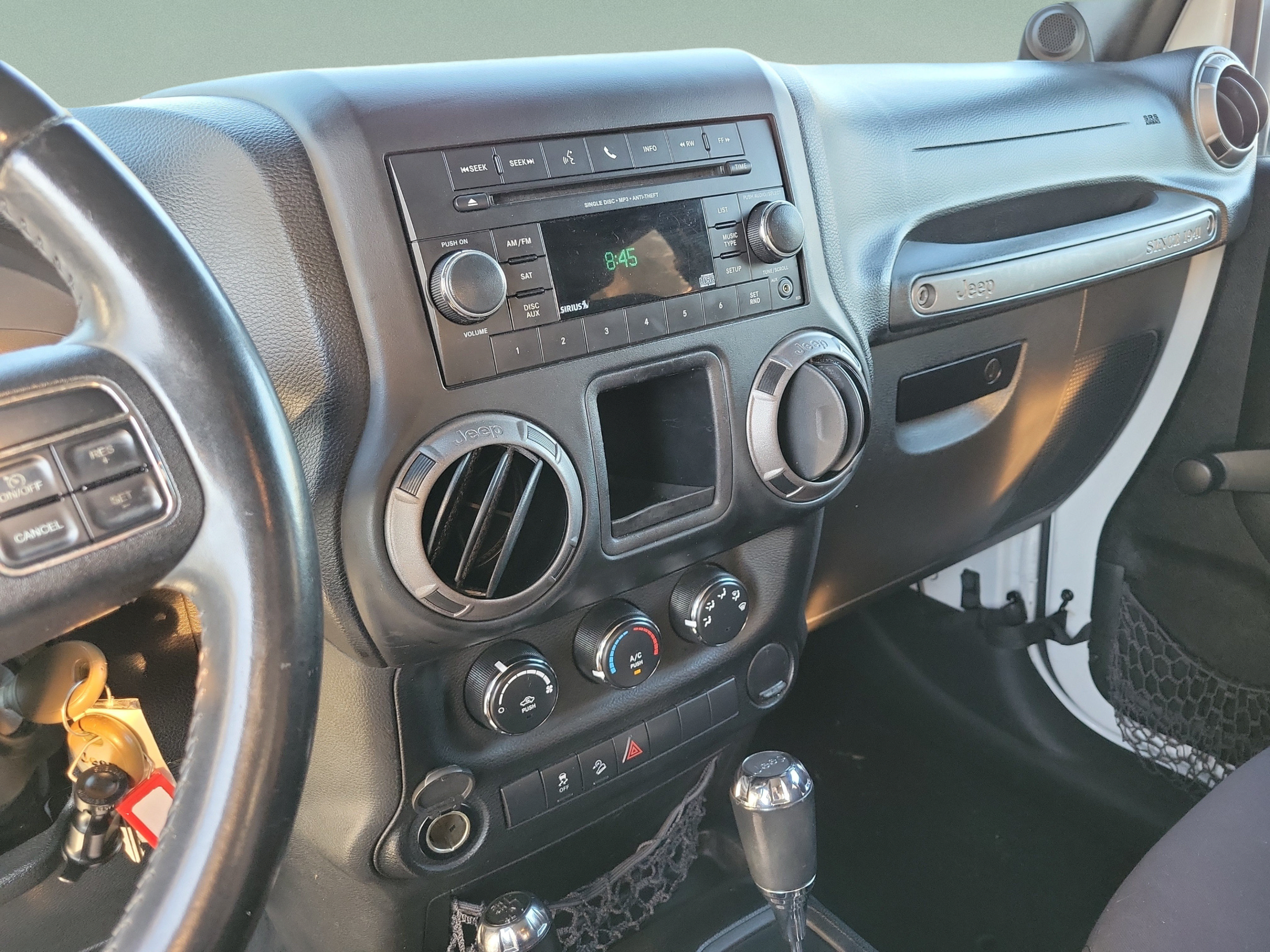 Used 2013 Jeep Wrangler Sport w/ Connectivity Group AWD/4WD image 24