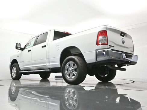 Used 2024 RAM 2500 Big Horn AWD/4WD image 41