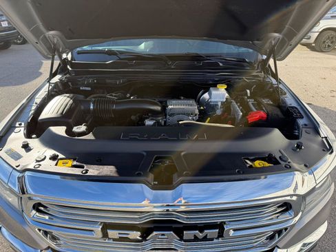 Used 2022 RAM 1500 Laramie AWD/4WD image 10