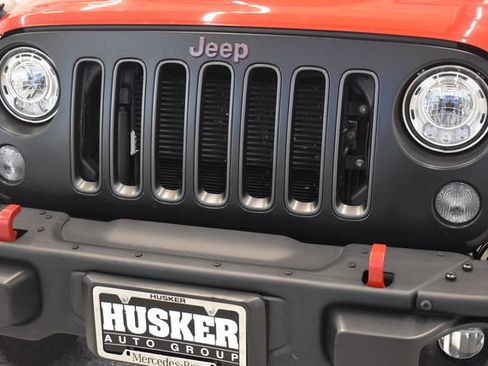 Used 2018 Jeep Wrangler Unlimited Rubicon AWD/4WD image 14