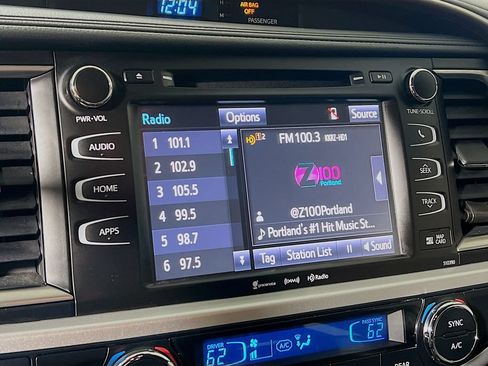 Certified 2019 Toyota Highlander XLE AWD/4WD image 13