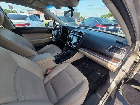 Used 2018 Subaru Outback 2.5i Limited AWD/4WD image 19