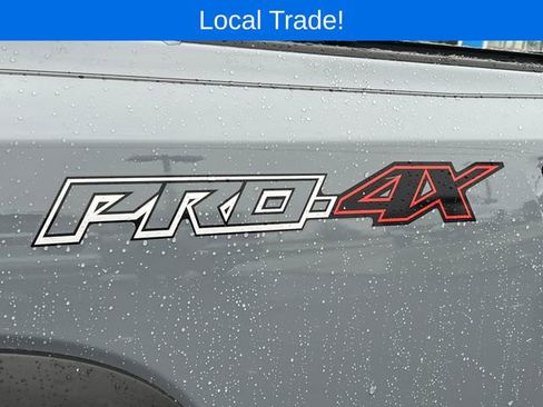 Used 2026 Nissan Frontier PRO-4X w/ Pro-4x Convenience Package image 2