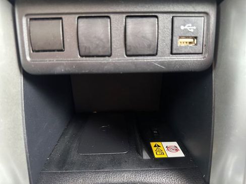 Used 2022 Toyota Corolla Cross LE image 28