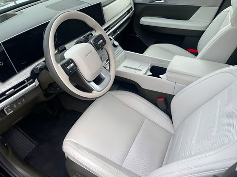 Used 2025 Hyundai Santa Fe Calligraphy image 10