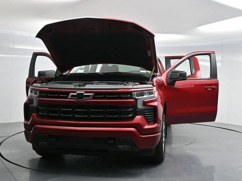 Used 2025 Chevrolet Silverado 1500 RST w/ Z71 Off-Road Package AWD/4WD image 53