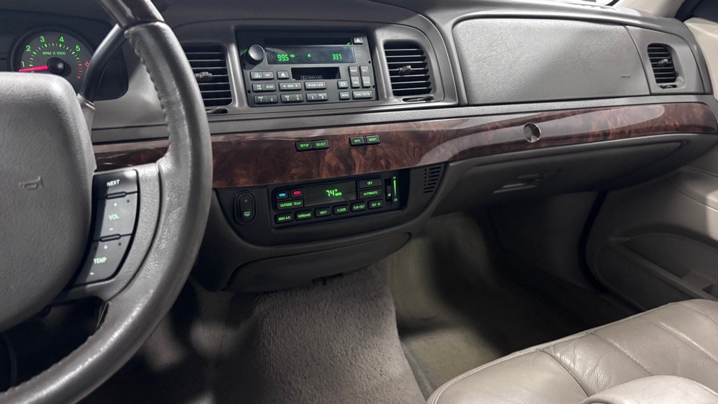 Used 2008 Mercury Grand Marquis LS RWD image 16