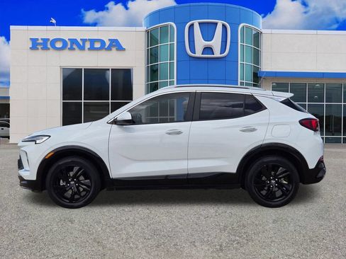 Used 2024 Buick Encore GX Sport Touring w/ Comfort Package FWD image 6