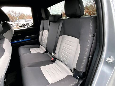 Certified 2025 Toyota Tacoma TRD Off-Road image 20