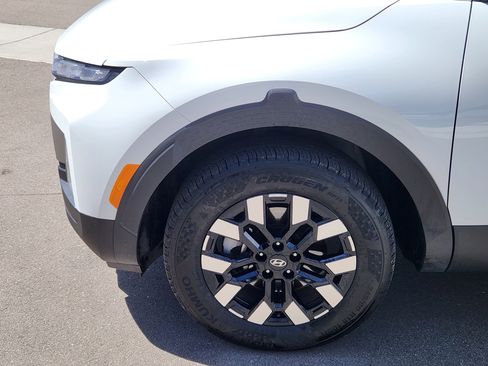 Certified 2025 Hyundai Santa Cruz SE AWD/4WD image 8