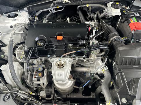 Used 2024 Honda HR-V LX image 27