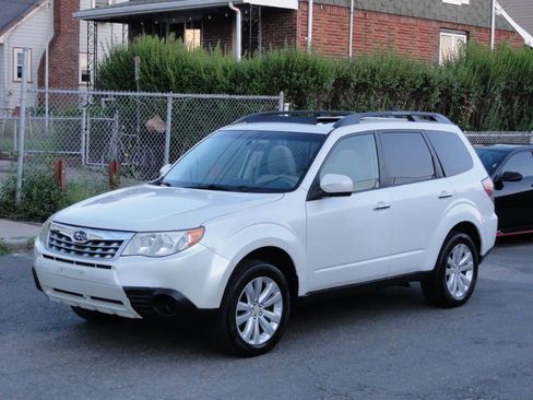 Used 2012 Subaru Forester 2.5X Premium AWD/4WD image 1