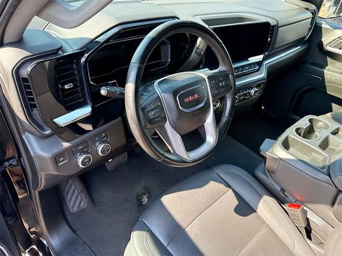Used 2024 GMC Sierra 1500 SLT image 10