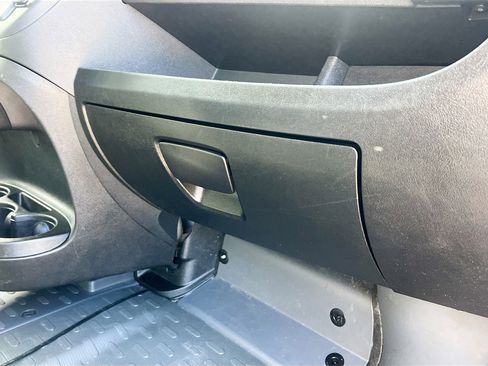 Used 2024 RAM ProMaster 2500 w/ Convenience Group image 33