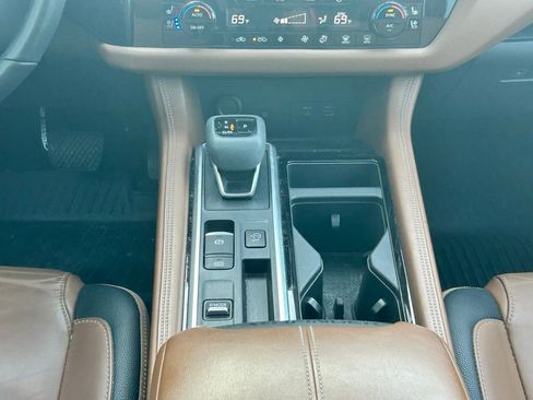 Certified 2023 Nissan Pathfinder Platinum w/ Lighting Package (N93) image 17