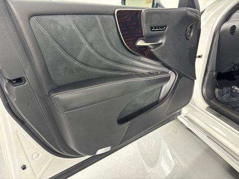 Used 2021 Lexus LS 500 AWD w/ Interior Upgrade Package image 27