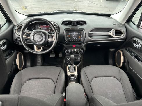 Used 2017 Jeep Renegade Latitude image 15