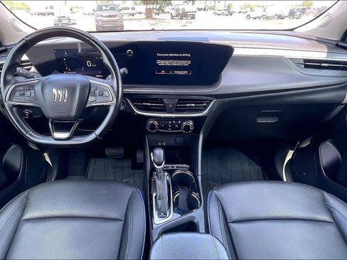 Used 2025 Buick Encore GX Sport Touring FWD image 7