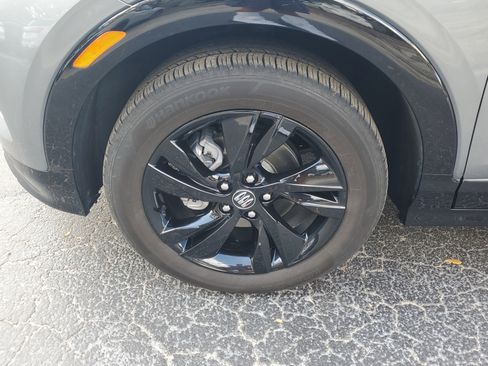 Used 2025 Buick Encore GX Sport Touring w/ Advanced Technology Package image 4