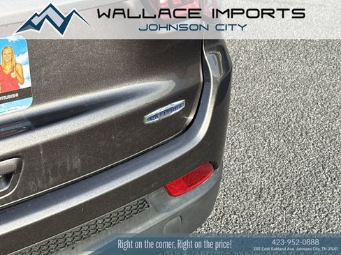 Used 2021 Jeep Compass Latitude w/ Sun and Sound Group image 11