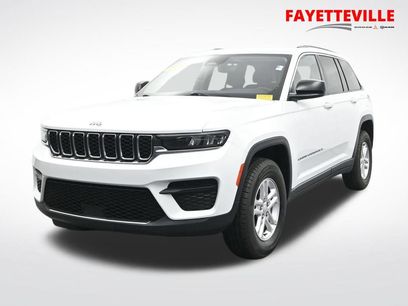 Used 2023 Jeep Grand Cherokee Laredo