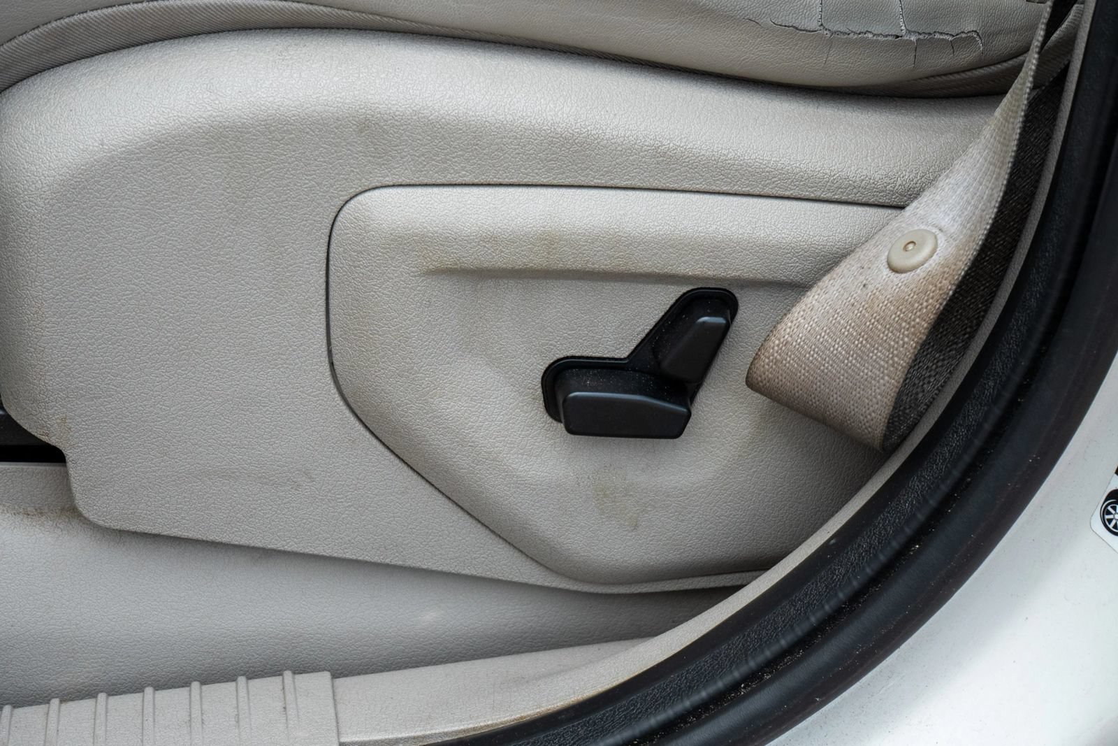 Used 2007 Jeep Grand Cherokee Limited RWD image 10